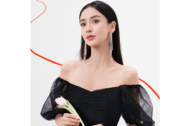 <b>ochirly 致敬女性态度“每个你，都是主角”</b>