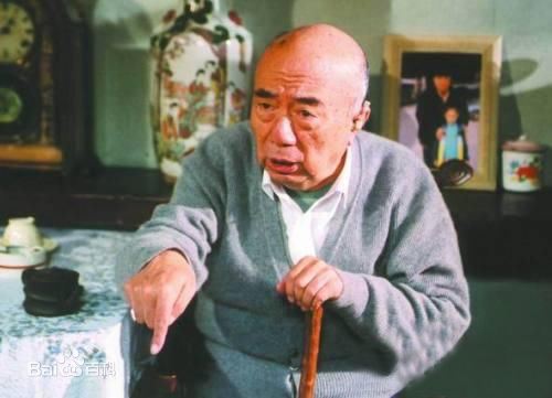 恩师去世，葬礼现场徒弟却破口大骂，得知真相后网友怒赞：骂得好