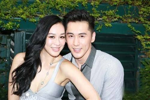 网友偶遇钟丽缇和张伦硕 网友：和普通人没差别