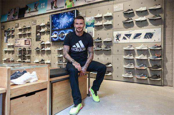 Adidasϴ˹ƽ̨Ͷ ڴƷƻӦ