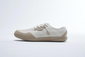 زx ܹ ƷǵرǿЬչSneaker Con